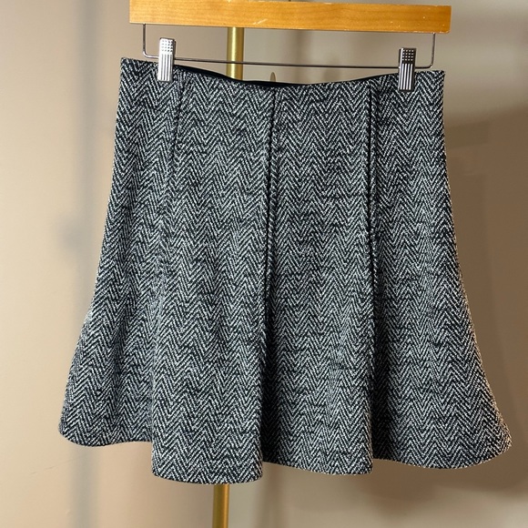 LOFT Tulip Herringbone Skirt - Picture 2 of 4
